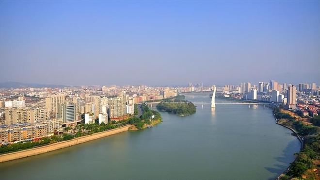 江西小巷深處的美食奇遇記